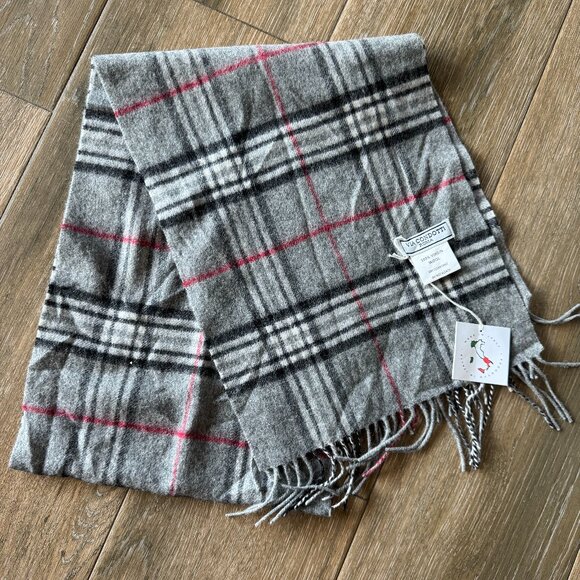 NWT Via Condotti 100% virgin wool unisex scarf with fringe - Picture 1 of 7